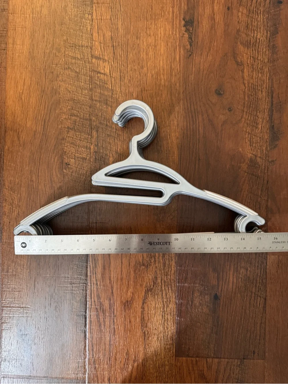 12 versatile hangers with nonslip grips